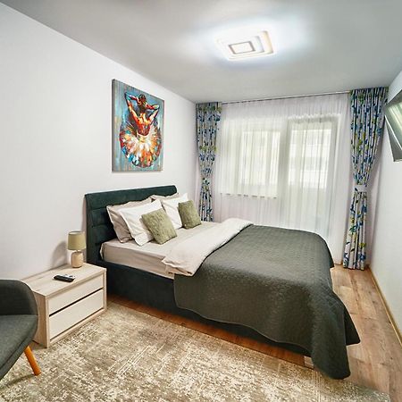 באקאו Apartament Bacovia מראה חיצוני תמונה