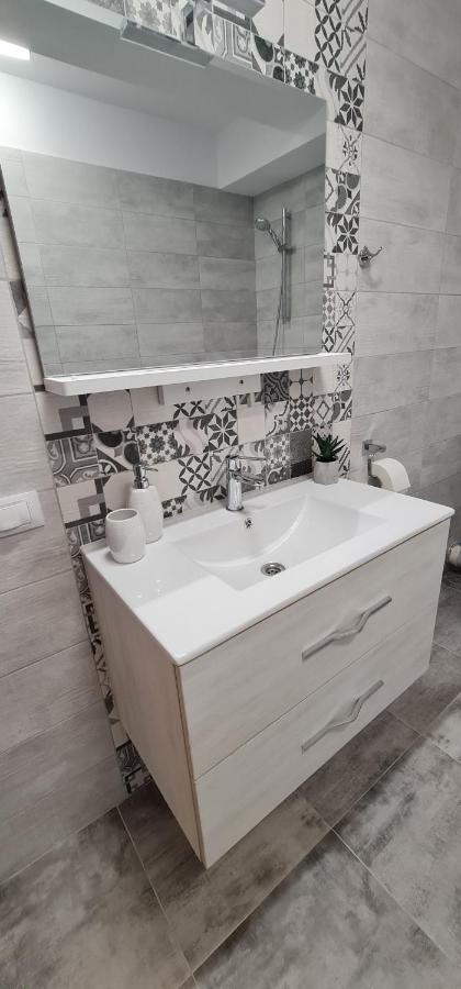 באקאו Apartament Bacovia מראה חיצוני תמונה
