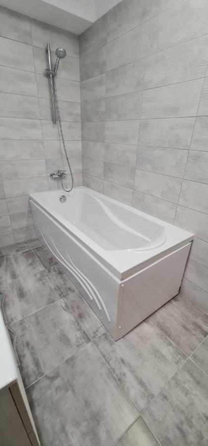 באקאו Apartament Bacovia מראה חיצוני תמונה
