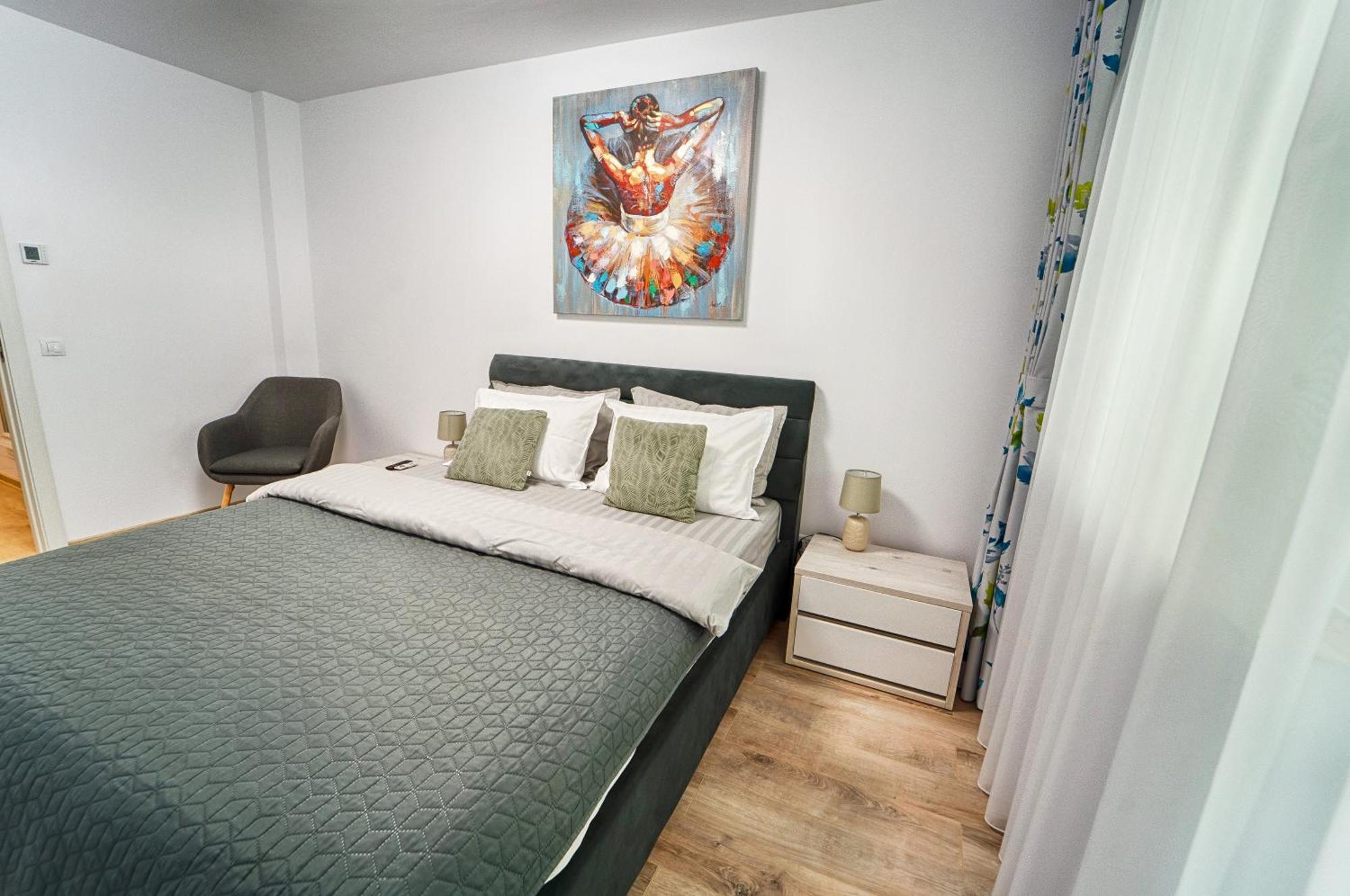 באקאו Apartament Bacovia מראה חיצוני תמונה